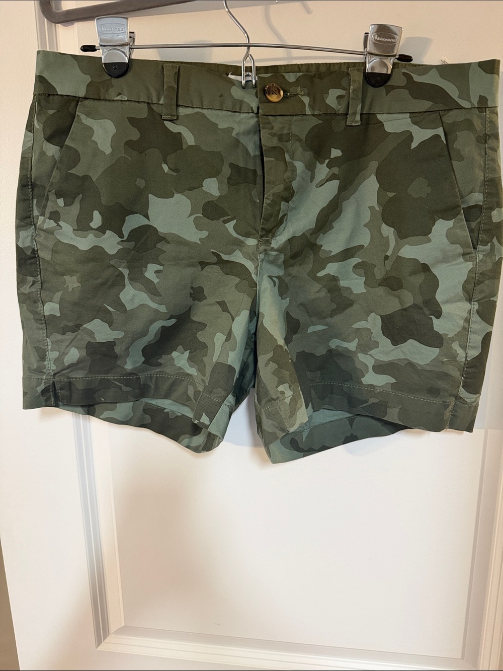 Old Navy Green Camo Women's Bermuda Shorts